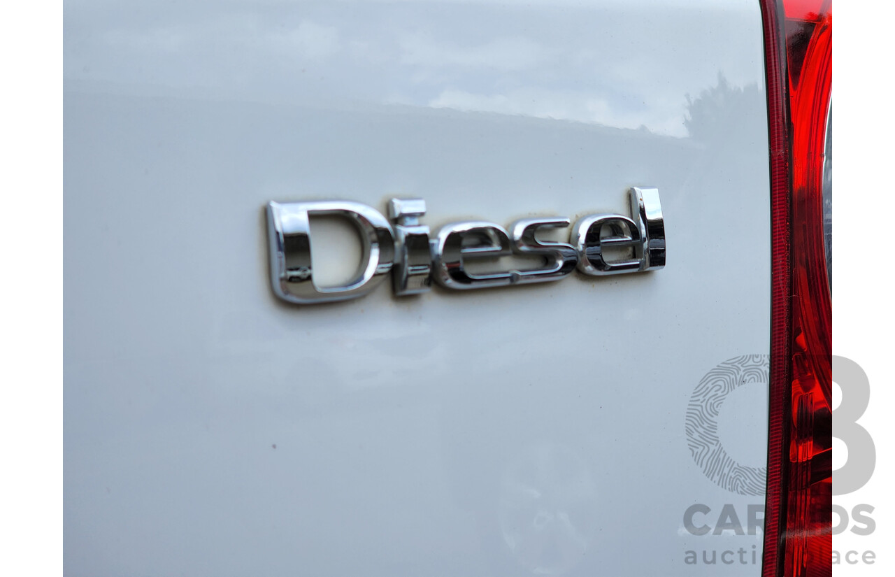 5/2010 Holden Captiva LX (4x4) CG MY10 4d Wagon White 2.0L Turbo Diesel - 7 Seater