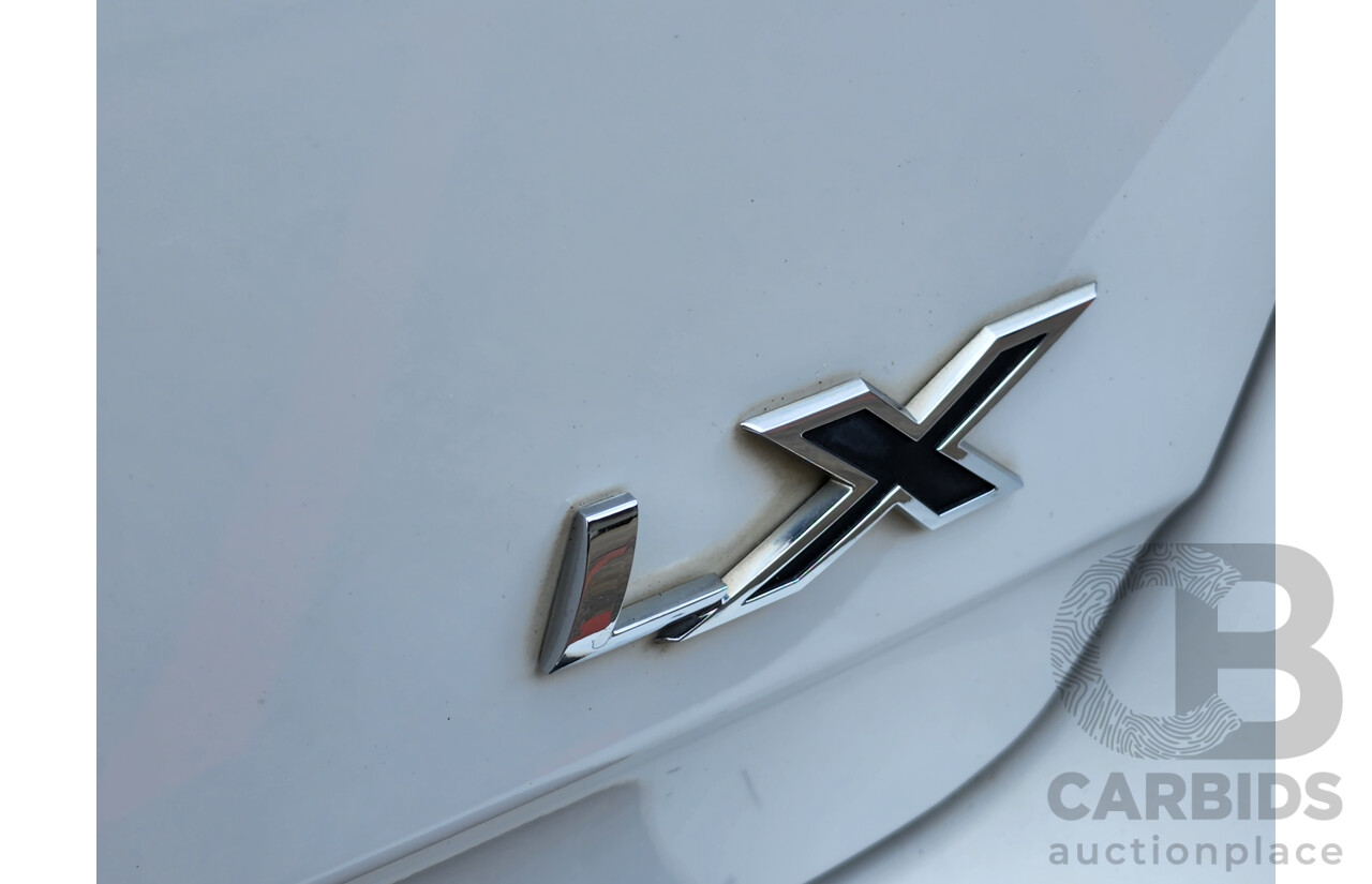 5/2010 Holden Captiva LX (4x4) CG MY10 4d Wagon White 2.0L Turbo Diesel - 7 Seater