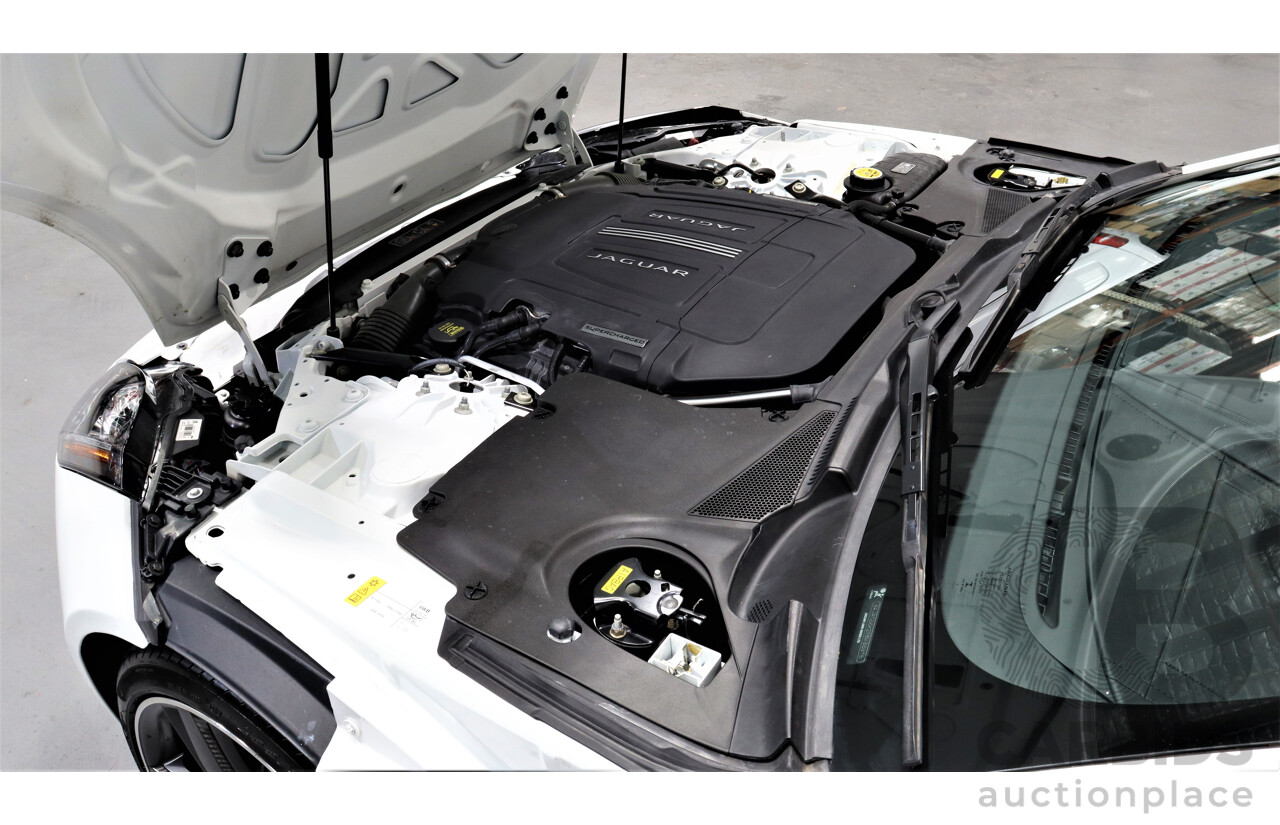 1/2013 Jaguar F-Type V8 S  2d Roadster White 5.0L Supercharged V8 (statutory write-off)