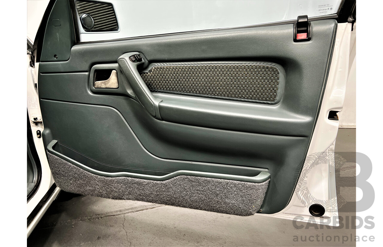 3/1993 Holden Berlina LX VPII 4d Sedan White 5.0L V8