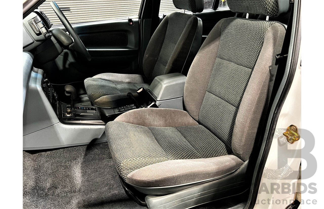 3/1993 Holden Berlina LX VPII 4d Sedan White 5.0L V8