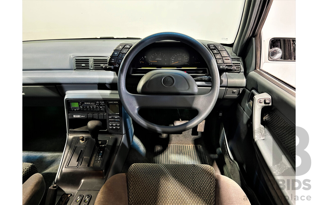 3/1993 Holden Berlina LX VPII 4d Sedan White 5.0L V8