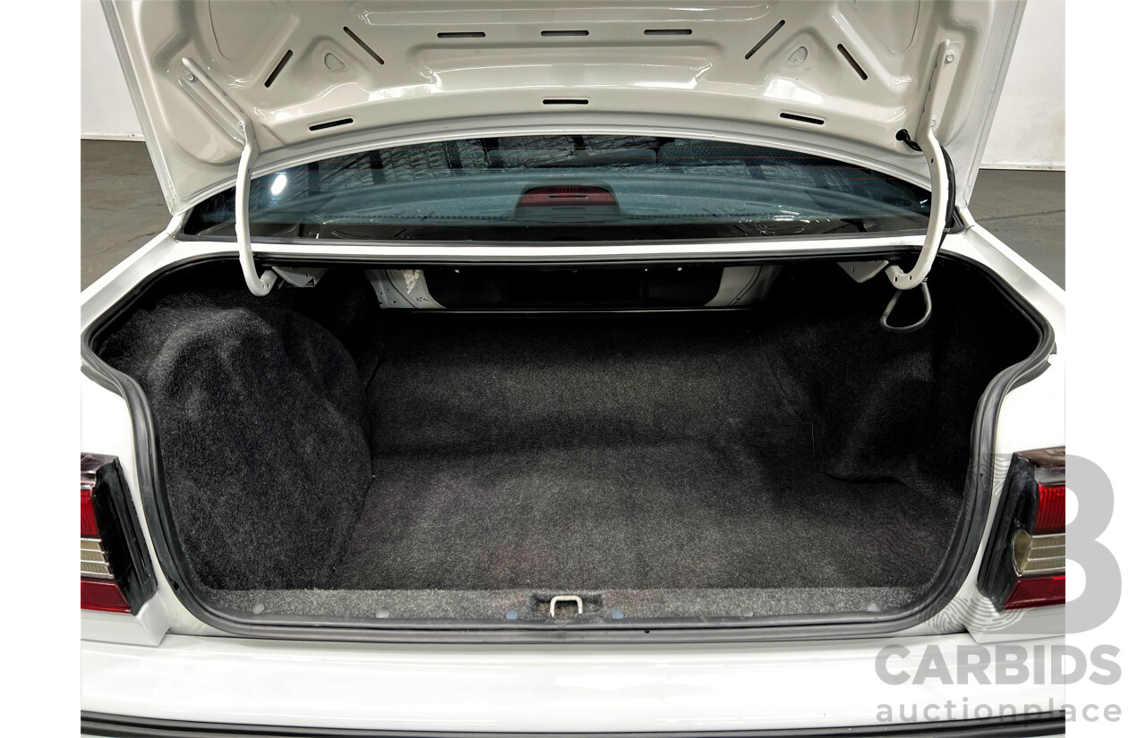 3/1993 Holden Berlina LX VPII 4d Sedan White 5.0L V8