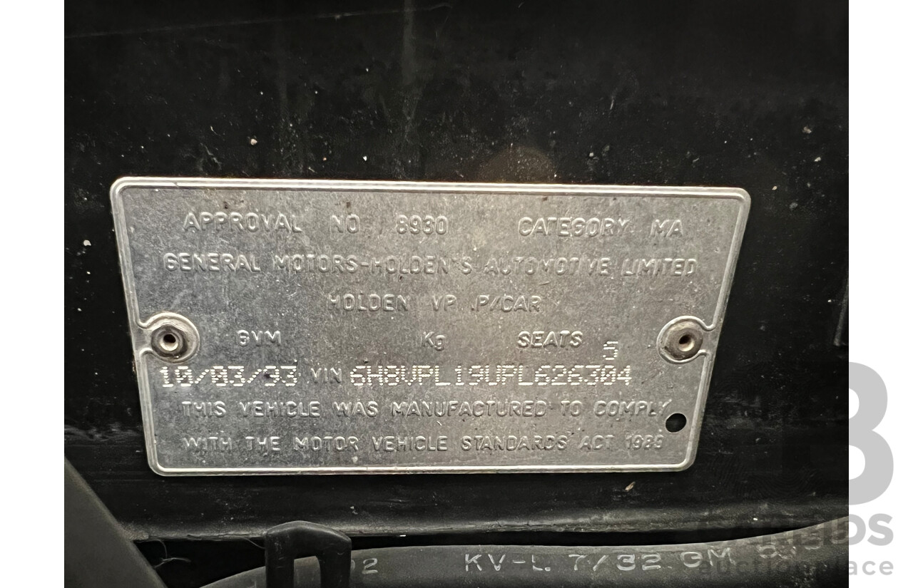 3/1993 Holden Berlina LX VPII 4d Sedan White 5.0L V8