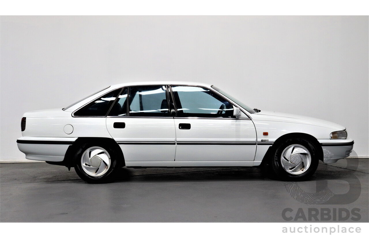 3/1993 Holden Berlina LX VPII 4d Sedan White 5.0L V8