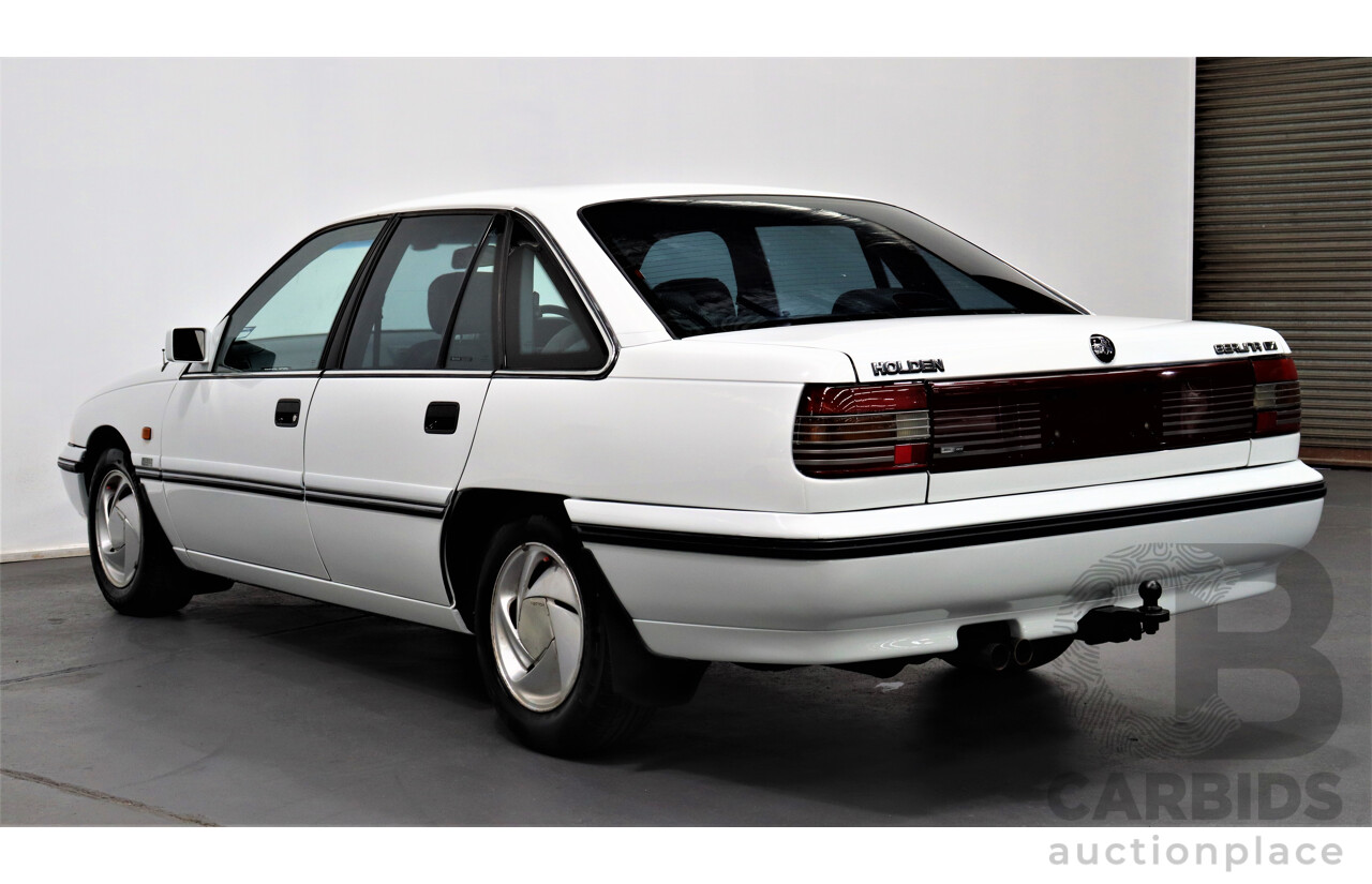 3/1993 Holden Berlina LX VPII 4d Sedan White 5.0L V8