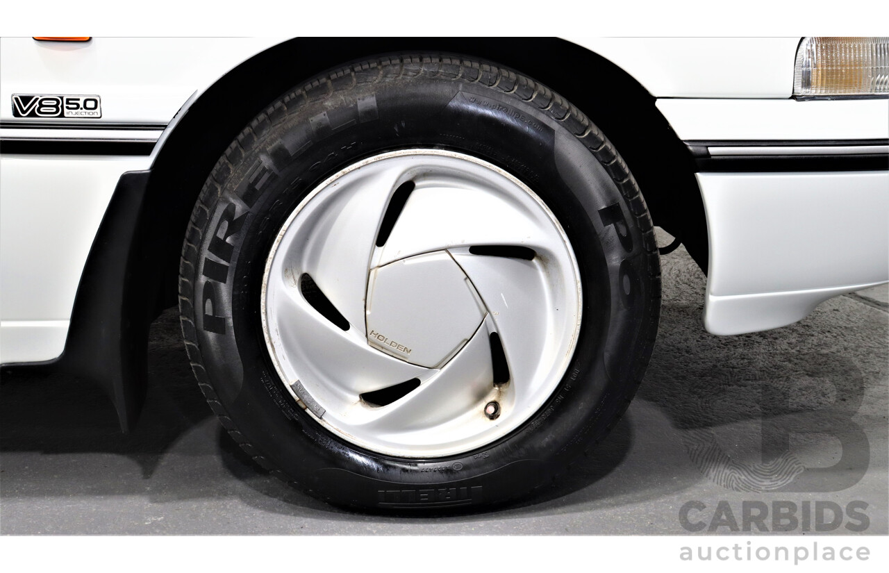 3/1993 Holden Berlina LX VPII 4d Sedan White 5.0L V8