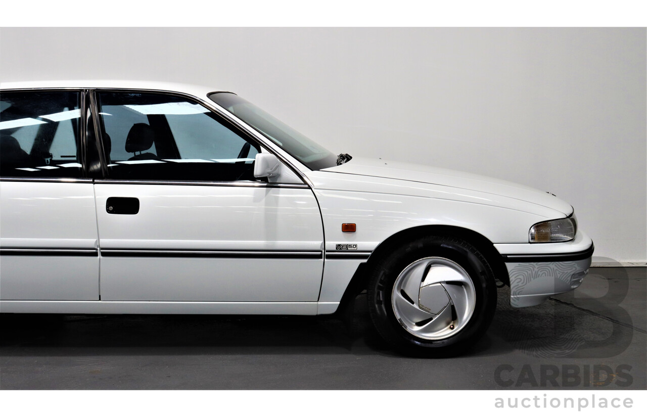 3/1993 Holden Berlina LX VPII 4d Sedan White 5.0L V8