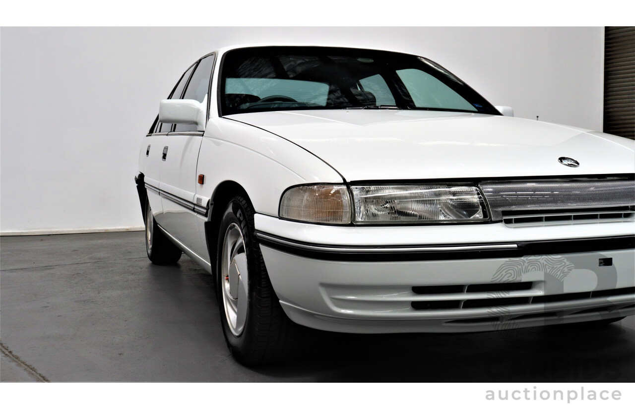 3/1993 Holden Berlina LX VPII 4d Sedan White 5.0L V8