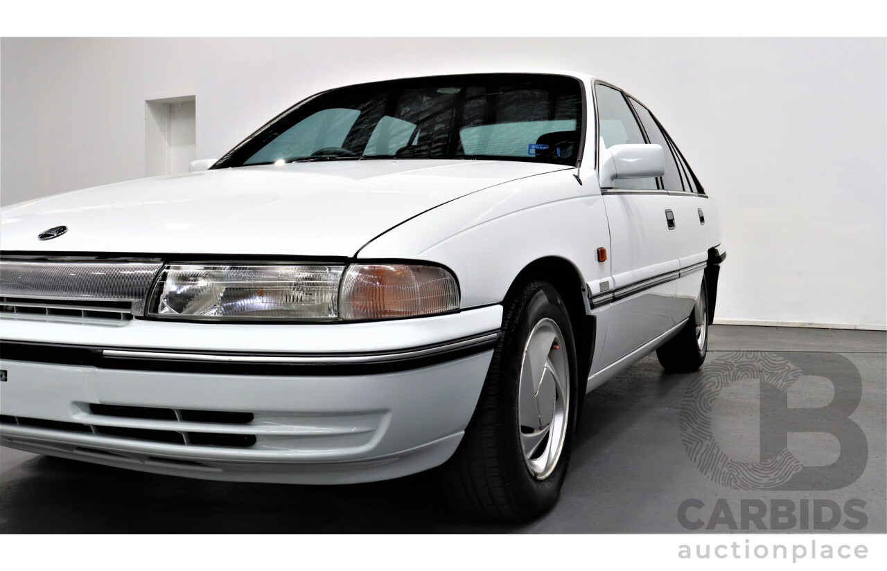 3/1993 Holden Berlina LX VPII 4d Sedan White 5.0L V8
