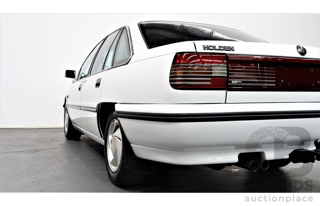 3/1993 Holden Berlina LX VPII 4d Sedan White 5.0L V8
