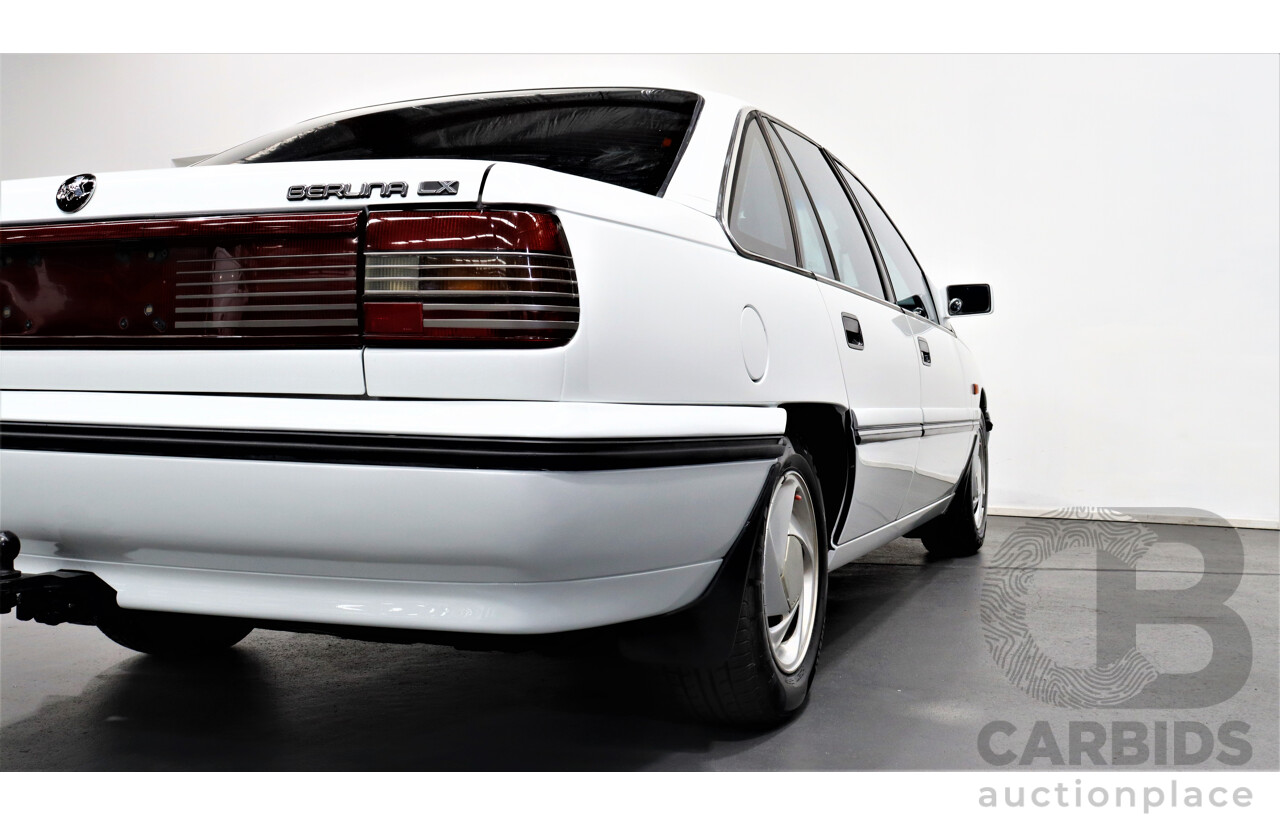 3/1993 Holden Berlina LX VPII 4d Sedan White 5.0L V8