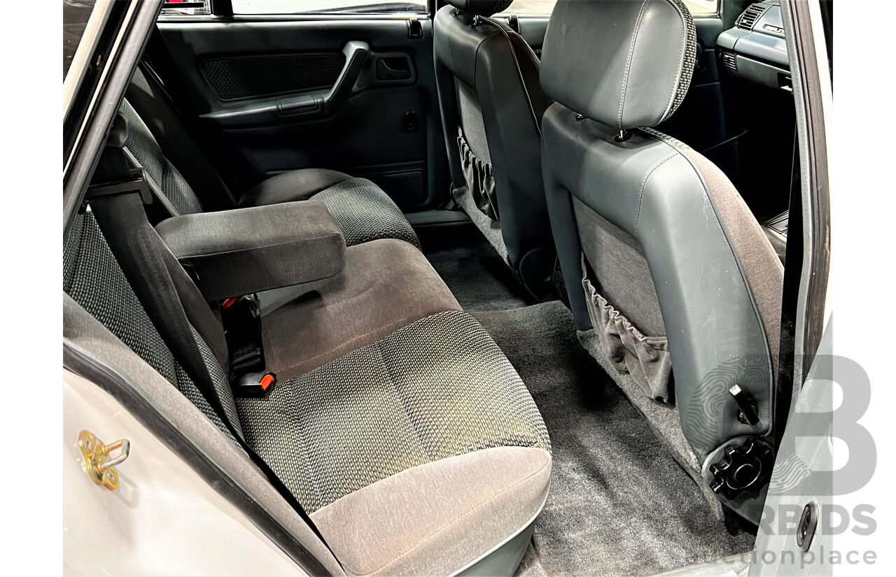 3/1993 Holden Berlina LX VPII 4d Sedan White 5.0L V8