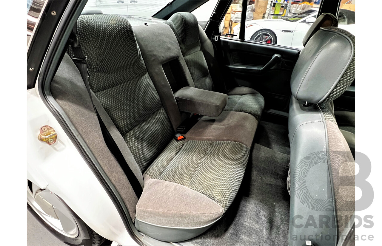 3/1993 Holden Berlina LX VPII 4d Sedan White 5.0L V8