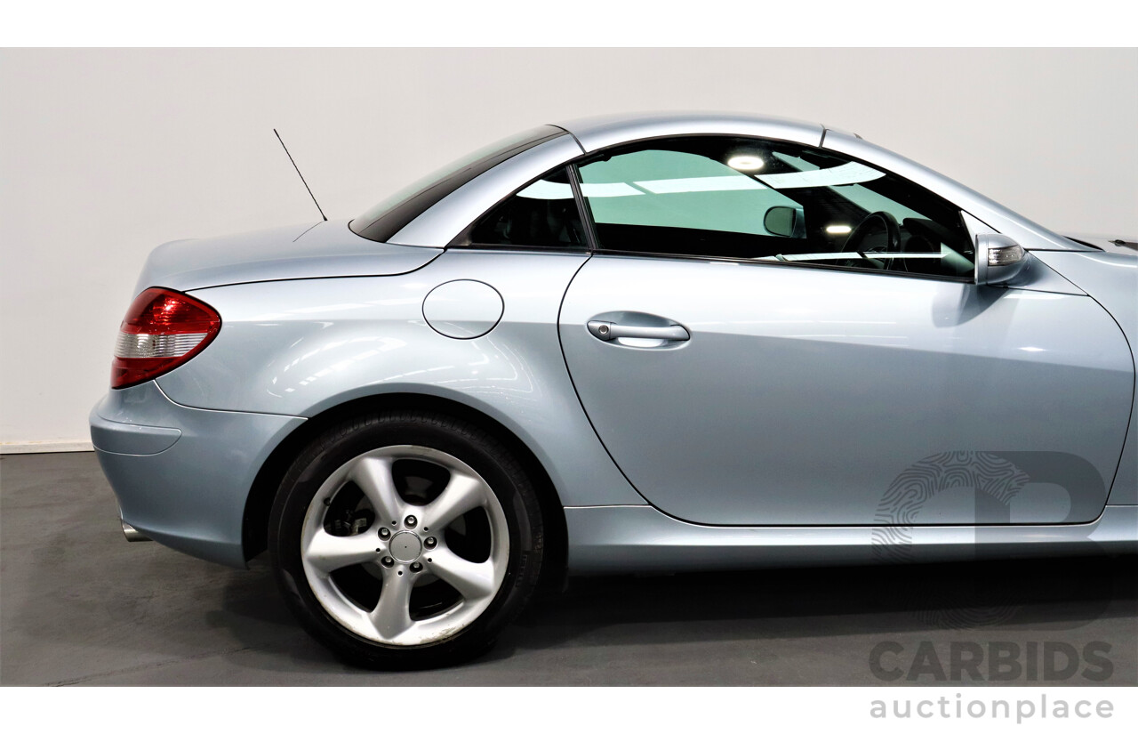 1/2005 Mercedes-Benz SLK 200 Kompressor R171 2d Convertible Blue 1.8L Supercharged