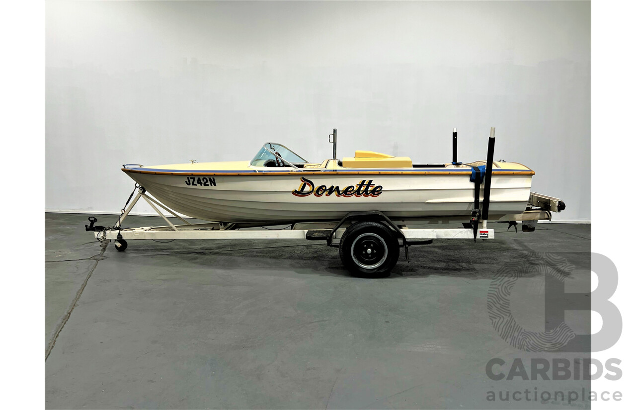 1967 Peter Williams Walkabout Classic Ski Boat & 01/1988 Home-Built Boat Trailer