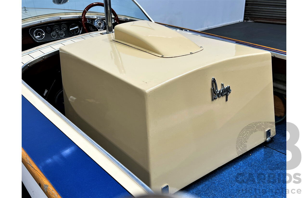 1967 Peter Williams Walkabout Classic Ski Boat & 01/1988 Home-Built Boat Trailer