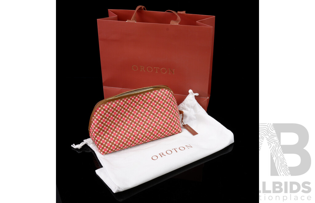 Nice Oroton Makeup Bag with Dust Cover, Car and Bag