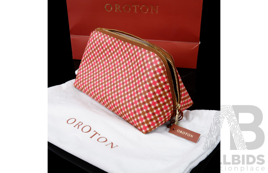 Nice Oroton Makeup Bag with Dust Cover, Car and Bag