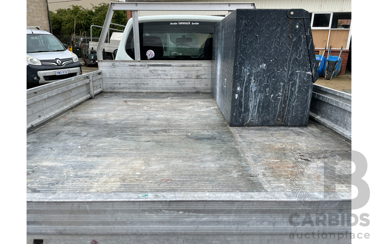 10/2014 Mitsubishi Triton GL MN MY14 UPDATE C/Chas White 2.4L