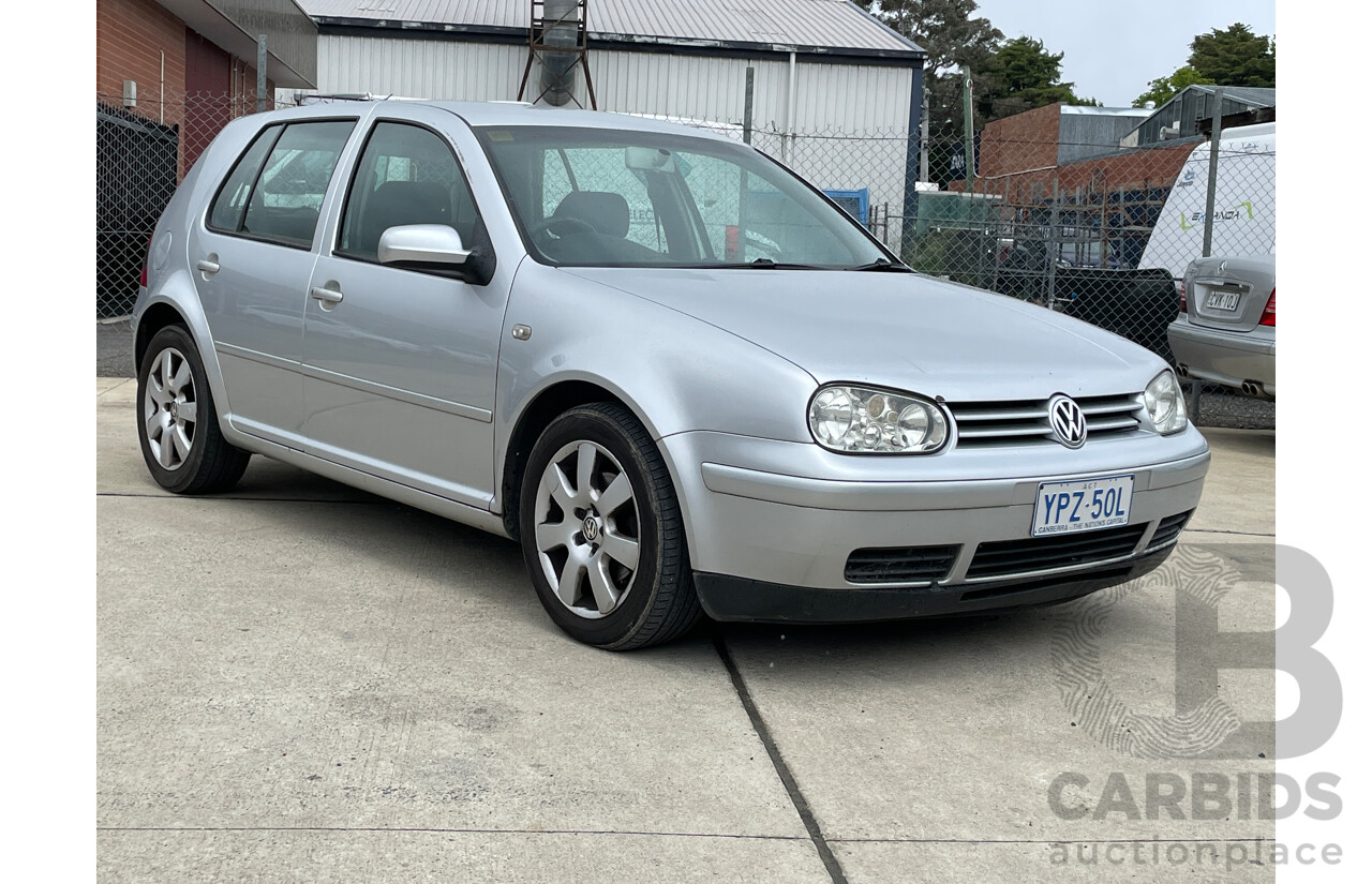 7/2004 Volkswagen Golf 2.0 Sport  5d Hatchback Silver 2.0L