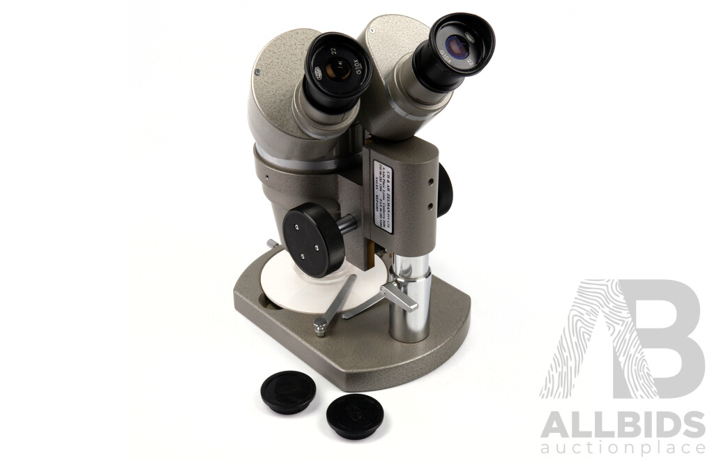 Olympus Stereoscopic Zoom Microscope SZIII, Serial Number 295842
