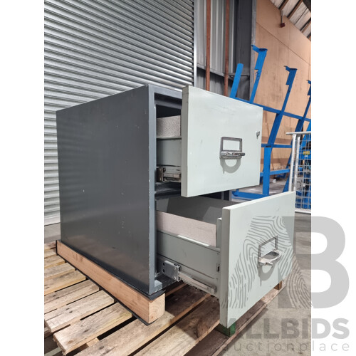 CHUBB 2 Drawer Steel Safe