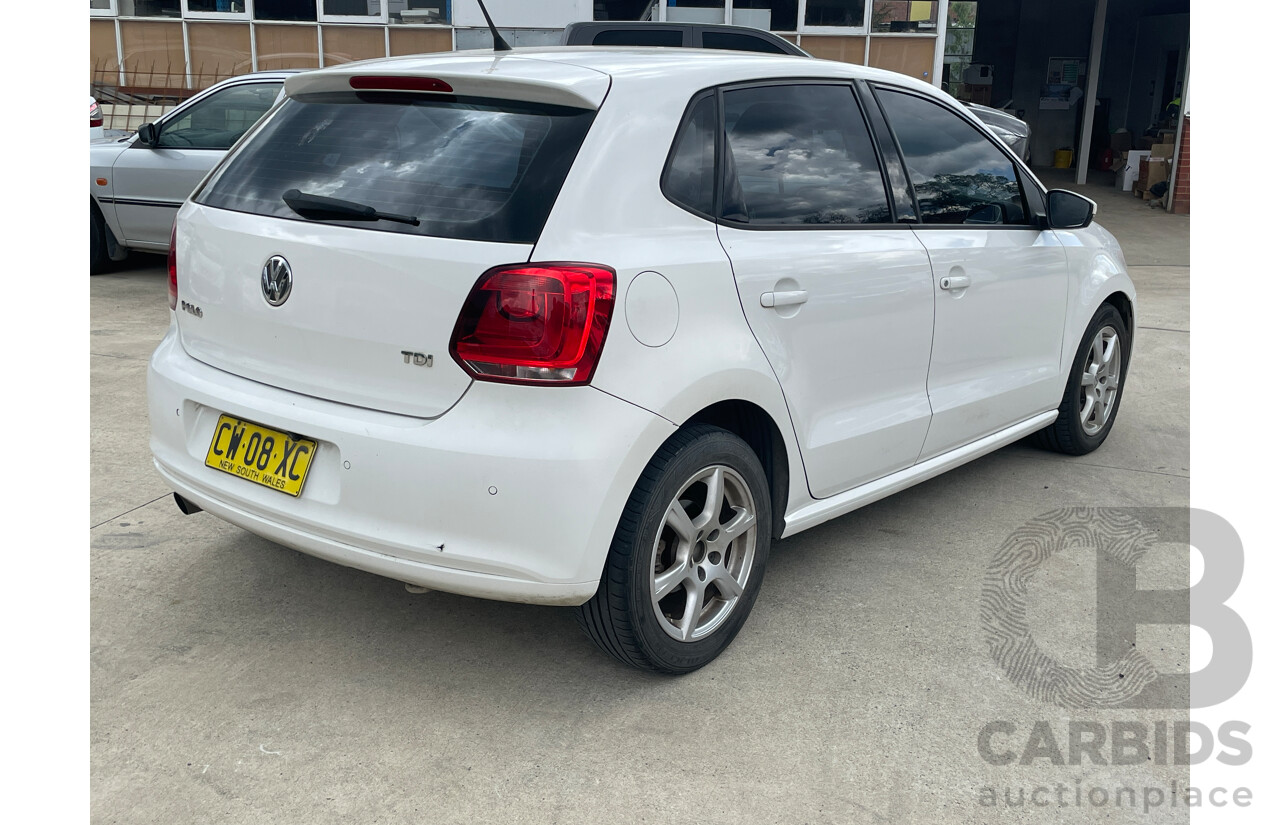5/2010 Volkswagen Polo 66 TDI Comfortline 6R 5d Hatchback White 1.6L