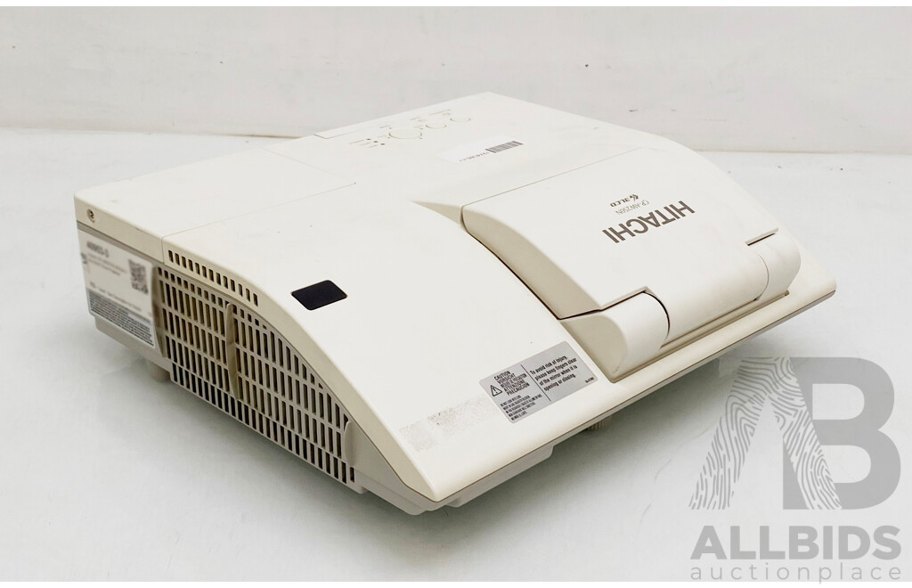 Hitachi (CP-AW251N) WXGA Ultra Short Throw Projector