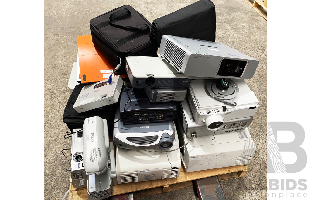 Assorted Lot of Projectors (Nec/Hitachi)