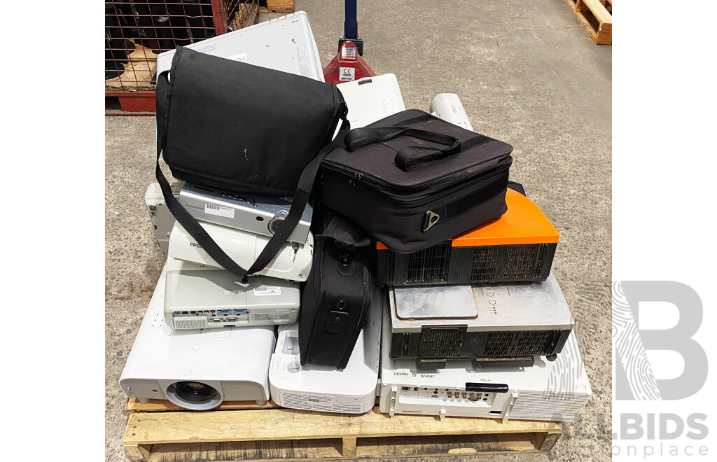 Assorted Lot of Projectors (Nec/Hitachi)