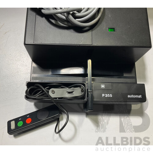 Rollei P355 Automat 35mm Film Slide Projector & Cord Remote in Original Box