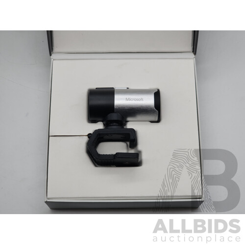 NETGEAR (EX7700) Nighthawk X6 Mesh Extender, ARLO Solar Panel, Microsoft Lifecam Studio - Lot of 3- Total ORP $462.40