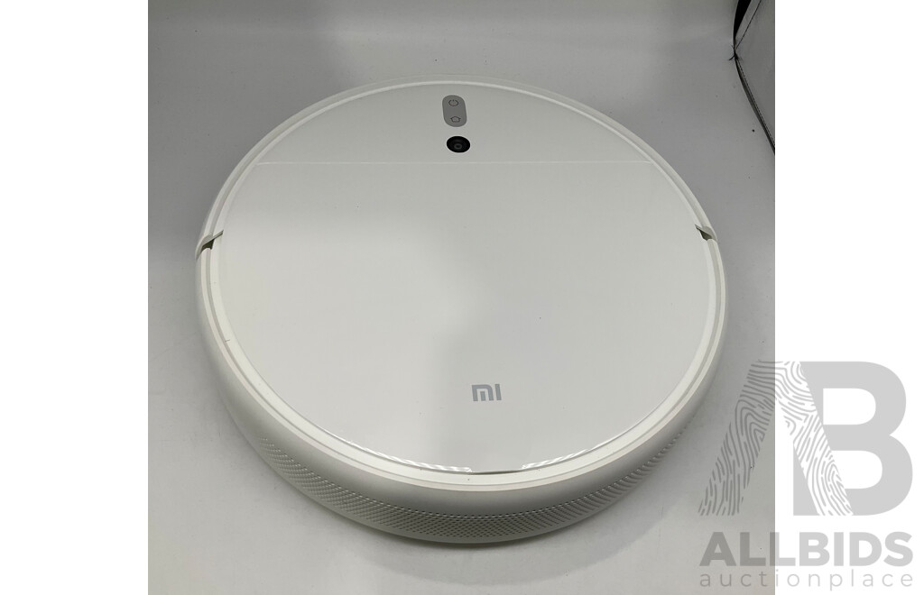 XIAOMI (STYTJO1ZHM) Mi Robot Vacuum - Mop (USED) - ORP $589.00
