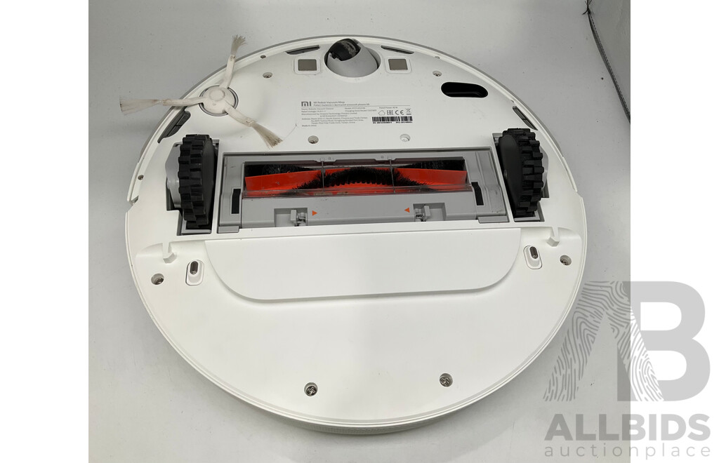 XIAOMI (STYTJO1ZHM) Mi Robot Vacuum - Mop (USED) - ORP $589.00