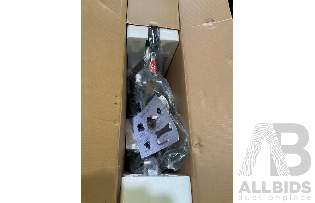 FORTIS Magnetic Flywheel Spin Bike With Extra Large Frame (SK-600XL) - ORP $312.00