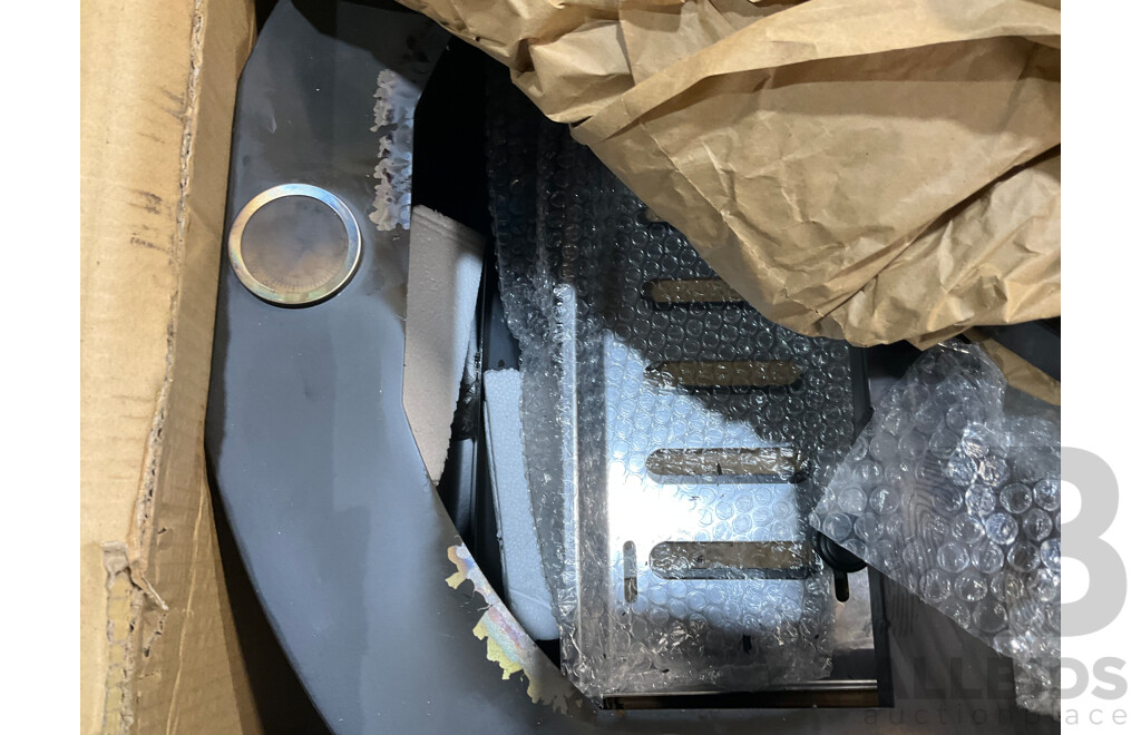 COOKMASTER 3 in 1 Outdoor Charcoal Smoker, Grill, Pizza Oven - Approximate ORP $150