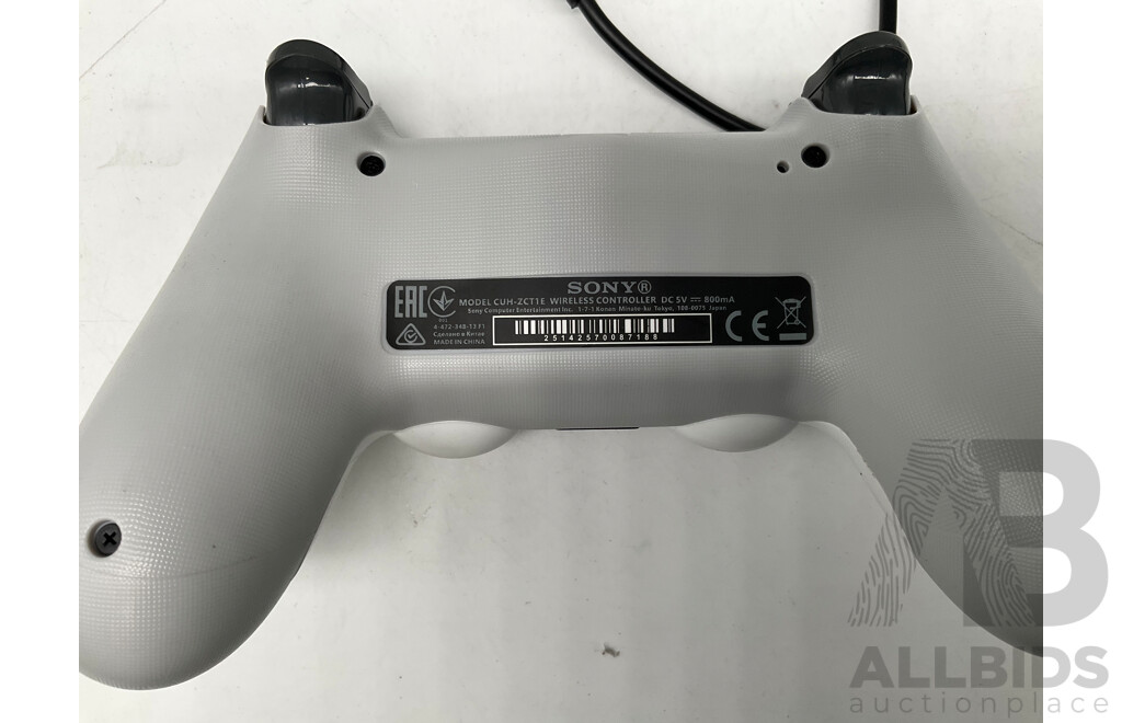 PS4 Wireless Game Handle, KOGAN TV Remote - LOT of 7 - Approximate ORP $149.99