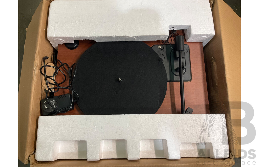 CROSLEY Vinyl Record Player 1975T Turntable Entertainment System - Estimated ORP $389.90