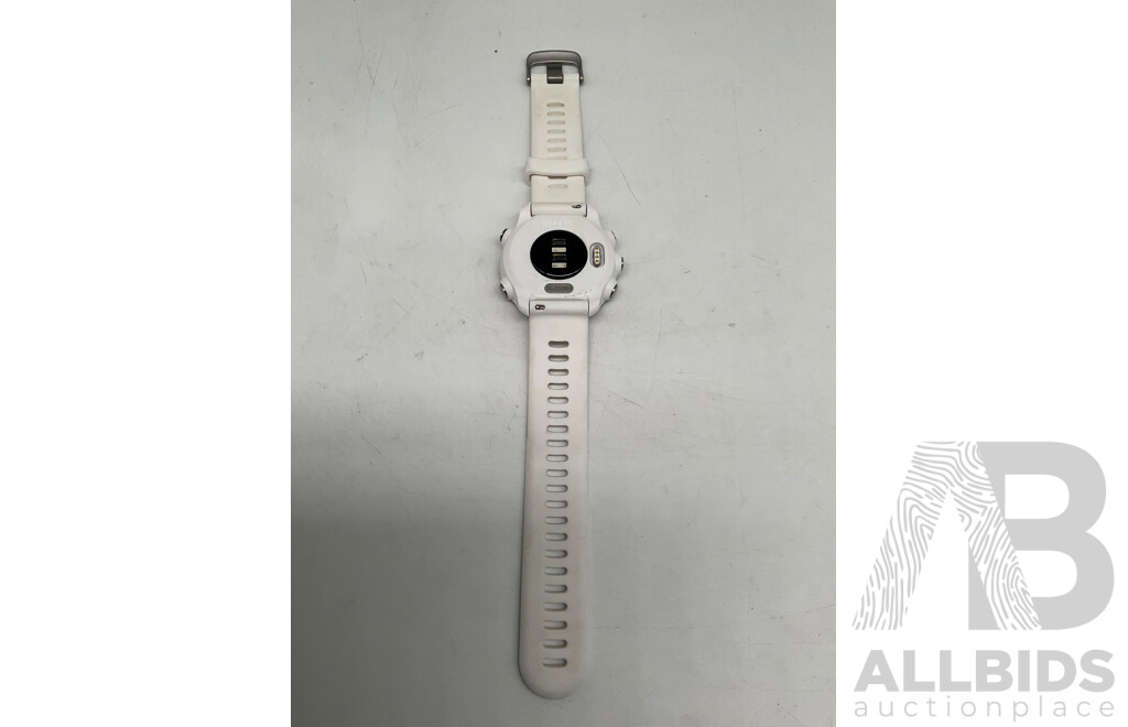 GARMIN Forerunner 245 Music (White) - ORP $599.00