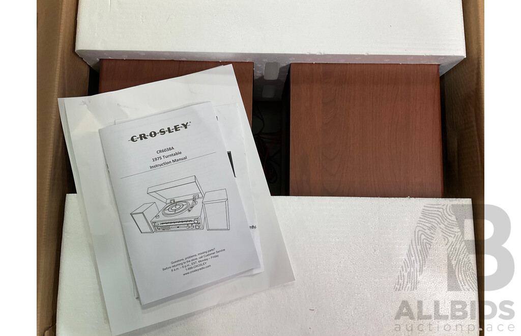 CROSLEY Vinyl Record Player 1975T Turntable Entertainment System - Estimated ORP $389.90