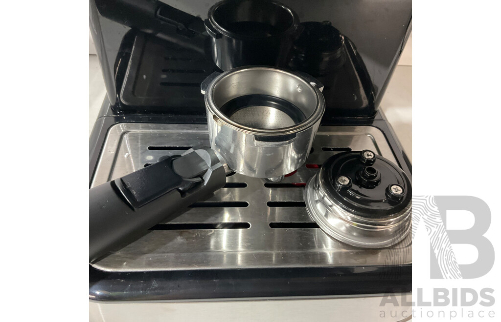 KOGAN Espresso Coffee Machine - ORP $199.00