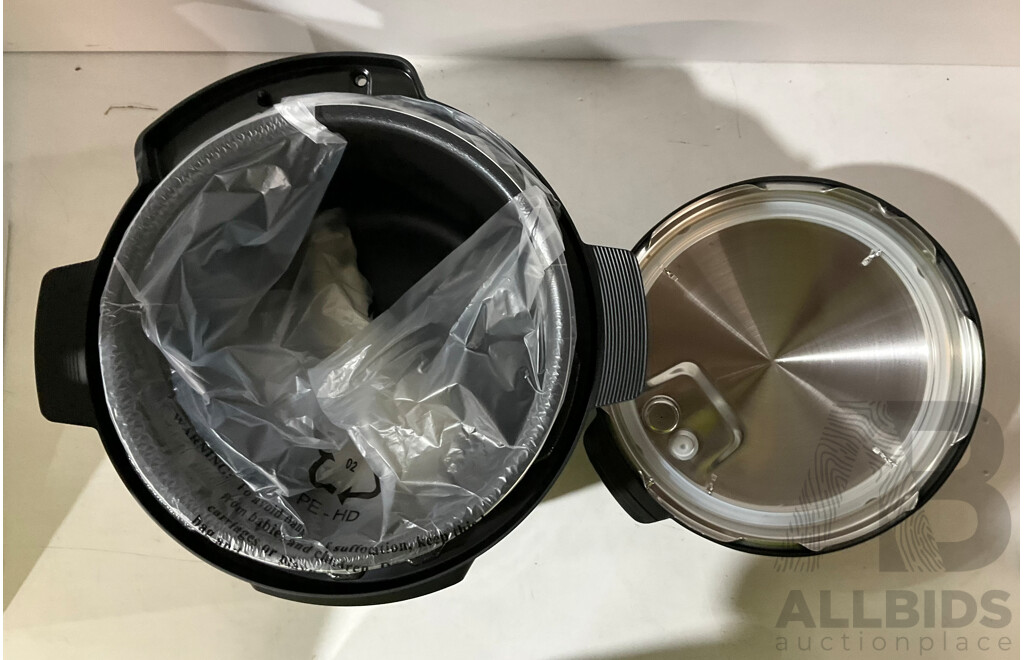 KOGAN Espresso Coffee Machine &14 in 1 Pressure Cooker - ORP $199.00