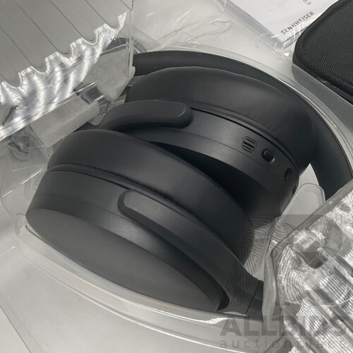 SENNHEISER (SEBT4) HD 450BT Noise Cancelling Headphones - ORP $299.00