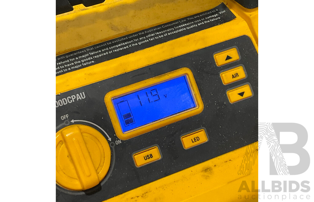 CAT (CJ1000DCPAU) Jumpstarter & Air Compressor - ORP $144.99