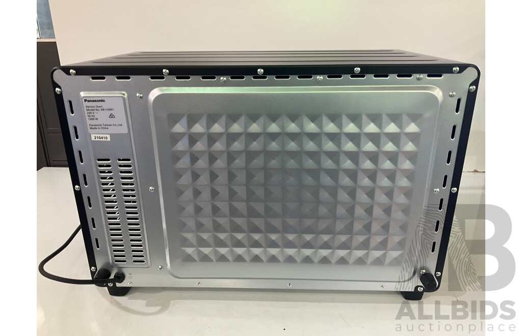 PANASONIC (NB-H3801KST) 38L Electric Benchtop Oven With Rotisserie - ORP $389.00