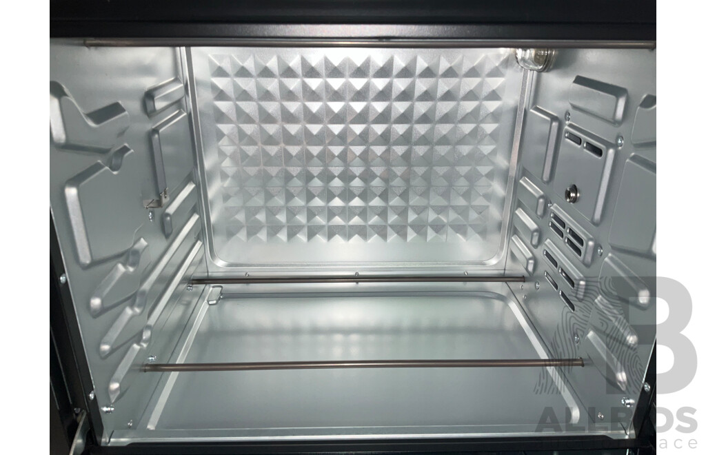 PANASONIC (NB-H3801KST) 38L Electric Benchtop Oven With Rotisserie - ORP $389.00