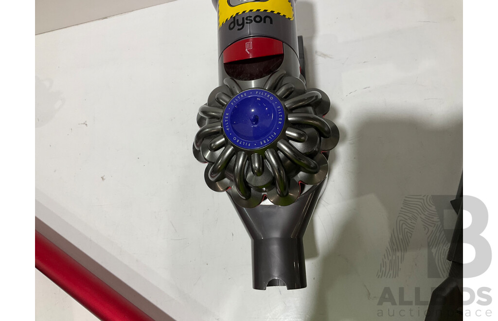 DYSON (278176-01) V7 Motorhead Vacuum - ORP $449.00