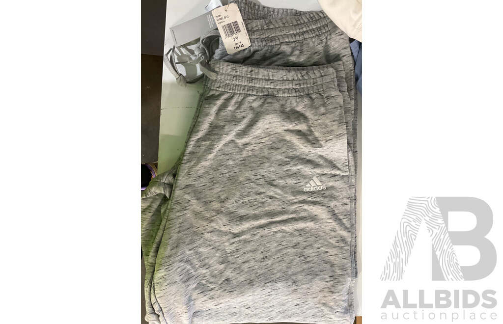 TOMMY HILIFIGER, PUMA, NAUTICA & Assorted Men's Clothing & Sleepwear (Size L/XL/2XL)- Lot of 22 - Estimated Total ORP $550.00