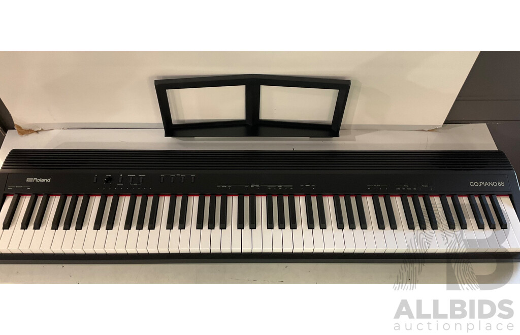 ROLAND GO Piano 88 GO-88P - ORP $584.00
